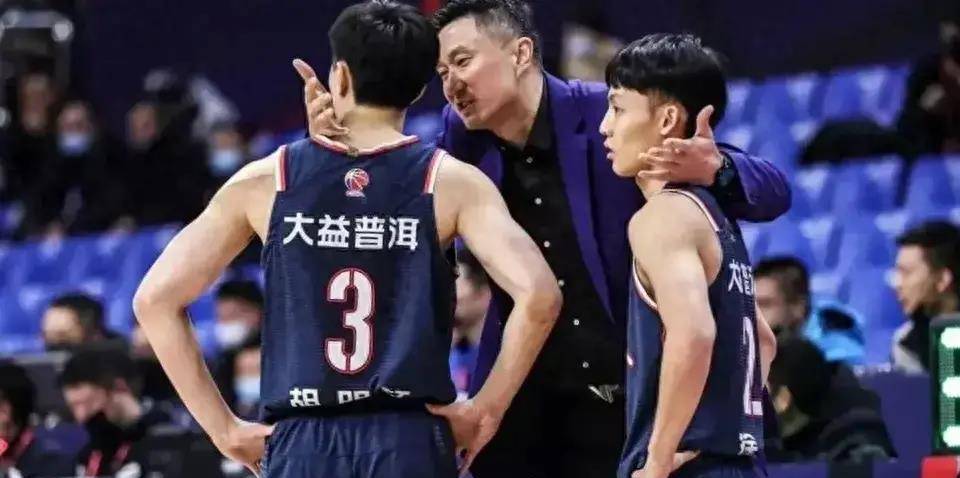 爱游戏综合娱乐-广东宏远再度夺冠，球队展现强大实力的简单介绍